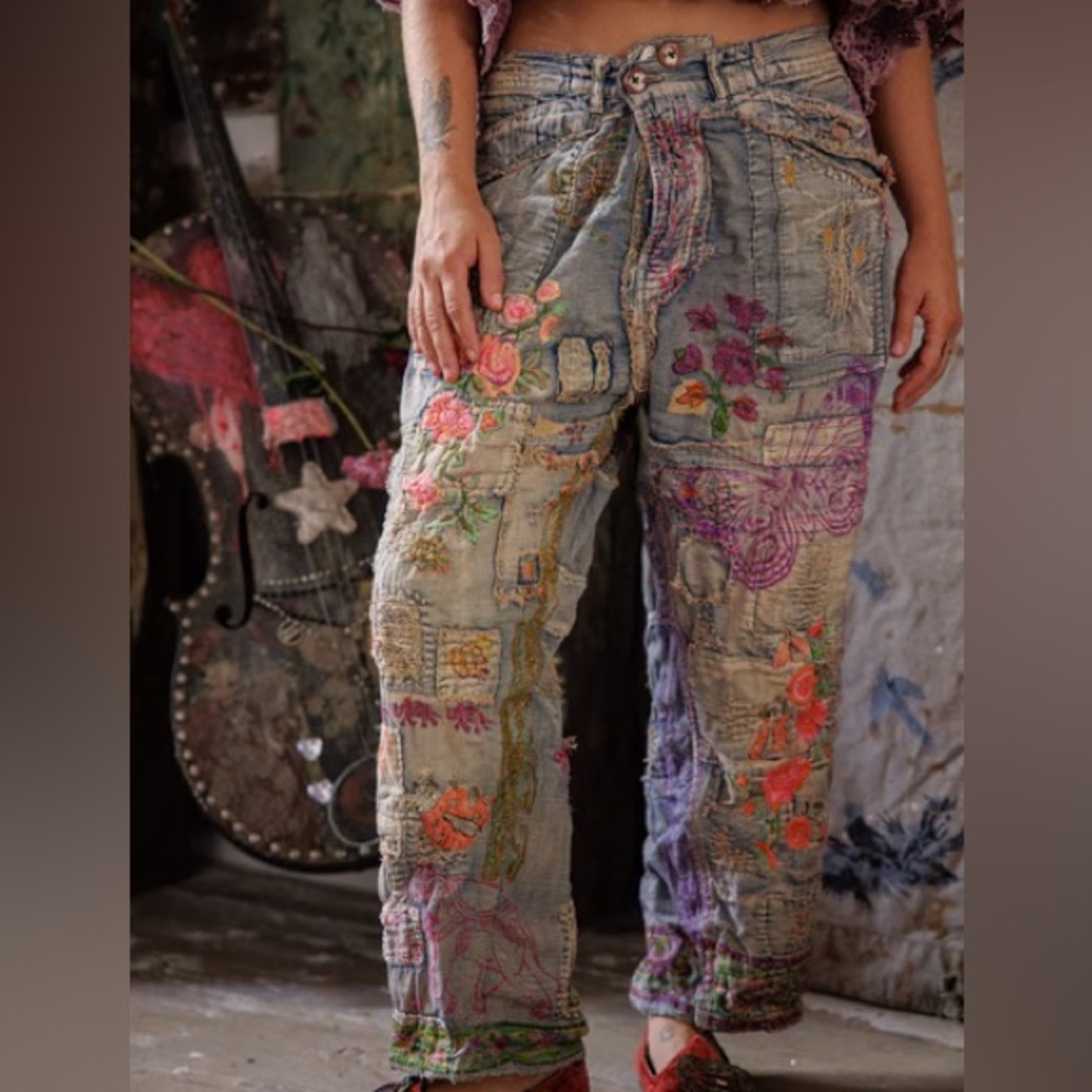 NWT Magnolia Pearl Ladybug Musette Jeans, OS